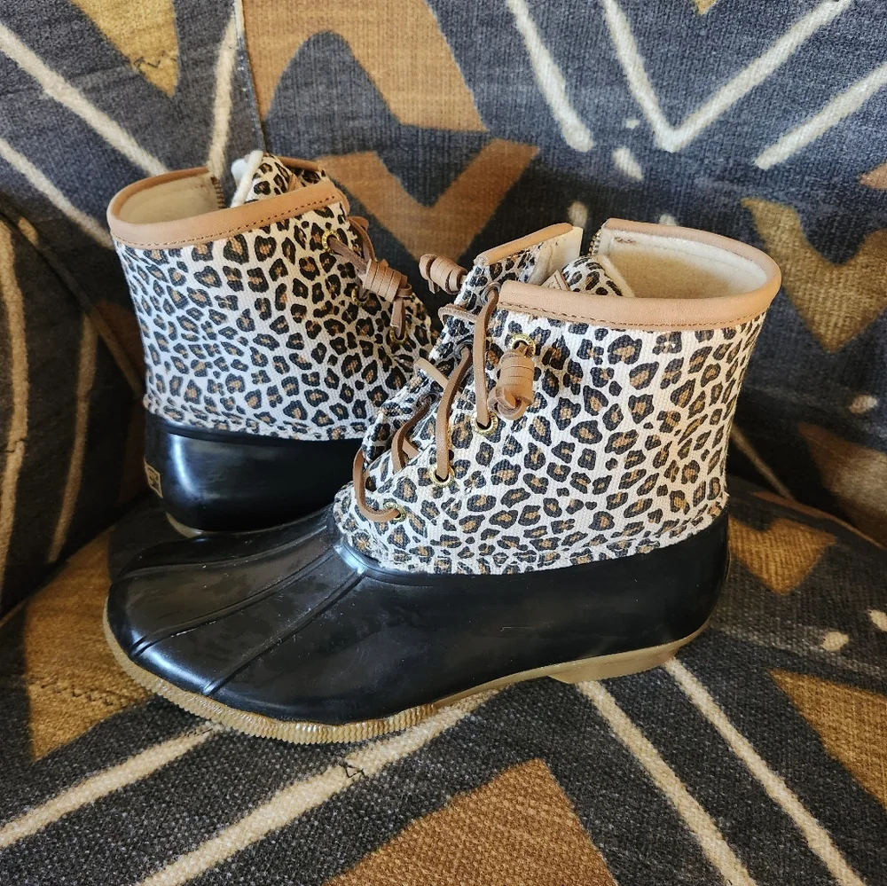Sperry Saltwater Women’s Black & Leopard Cheetah Duck Boots